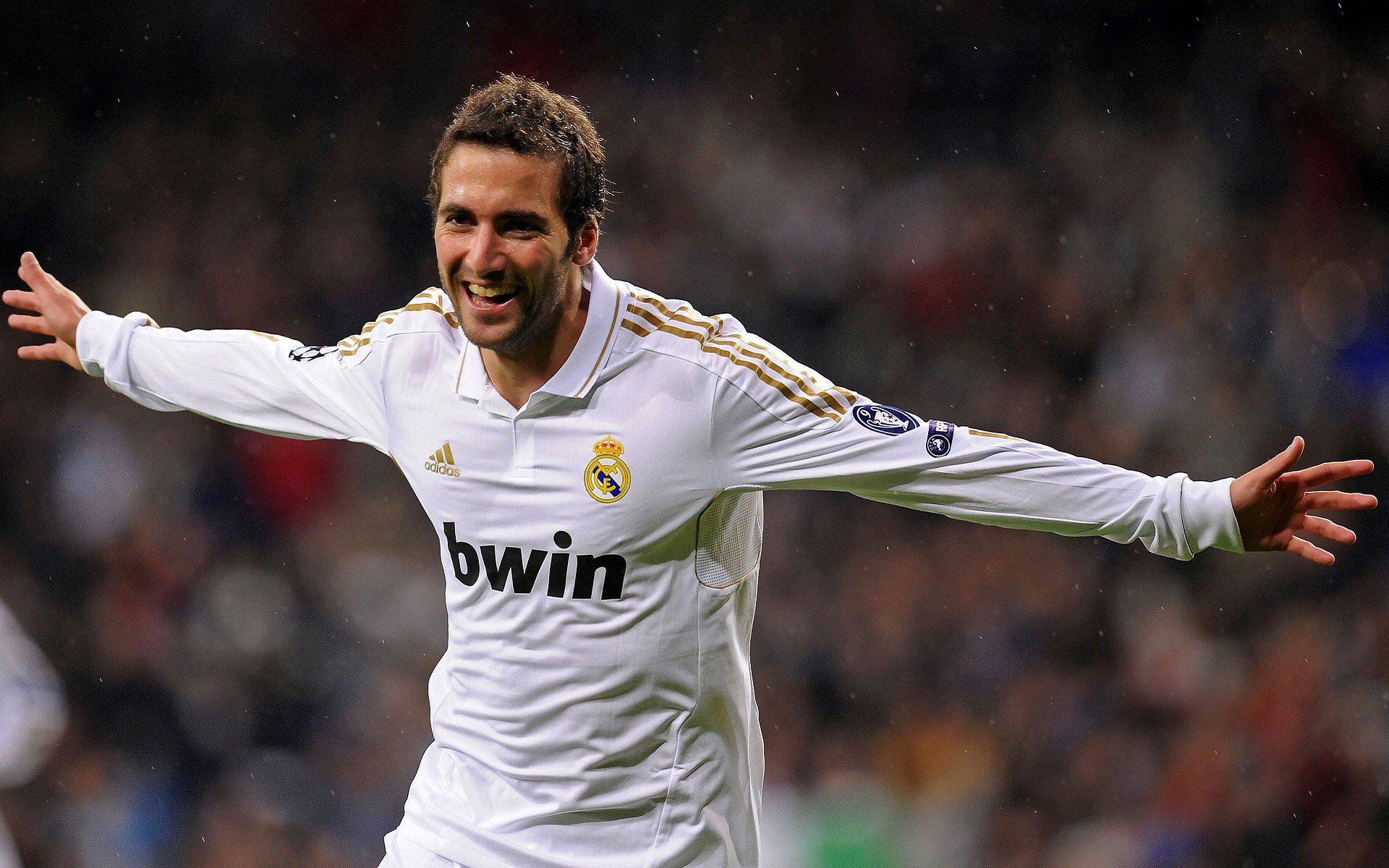 利物浦4-3逆转热刺，出色的高位逼抢+快速反击成为制胜法宝，利物浦热刺比分预测